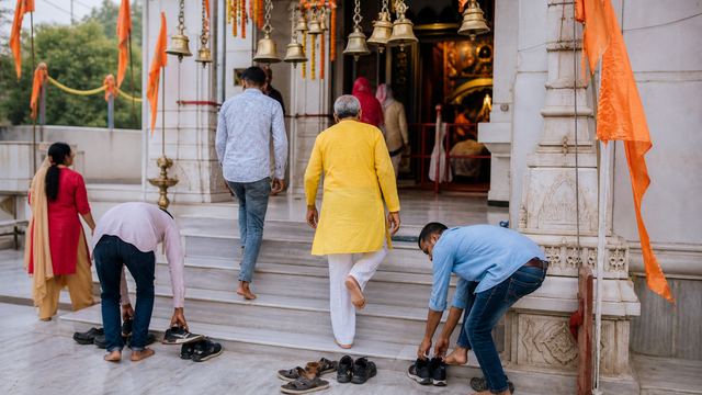 हनुमान मंदिर दर्शन: सामान्य शिष्टाचार